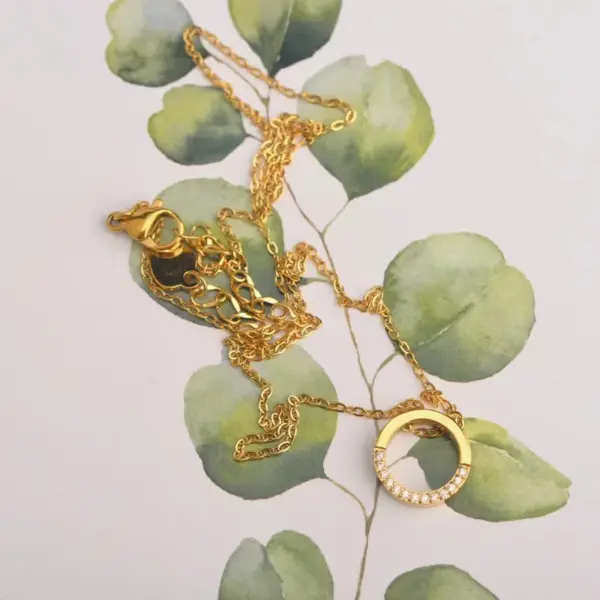 Wholesale PVD Coated Real Gold Plated Geometric Circle Stainless Steel Vintage Style Waterproof Non Tarnish Stainless Steel Pendant Necklace