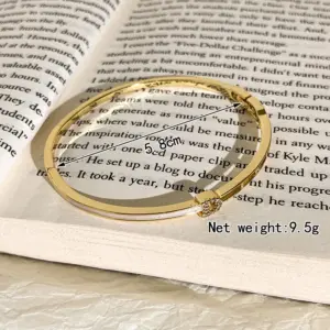 Gold Drop Oil Hollow D-Shaped Bracelet