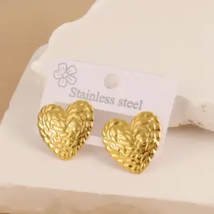 Gold / Average Size / Style 135