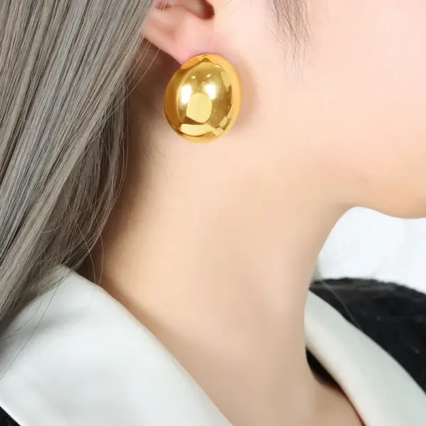 Wholesale PVD Coated Real Gold Plated 18K Gold Oval 304 Stainless Steel Simple Style Artistic Waterproof Non Tarnish Ear Studs