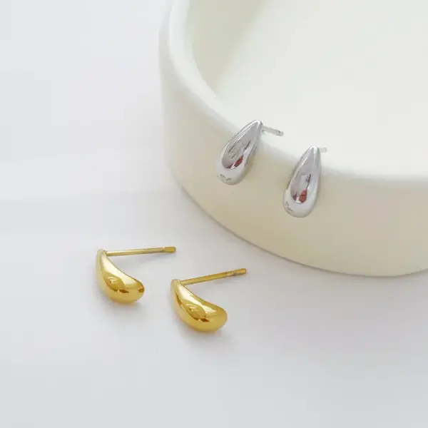 Wholesale PVD Coated 18K Gold Platinum Real Gold Plated Geometric 304 Stainless Steel Simple Style Waterproof Non Tarnish Ear Studs