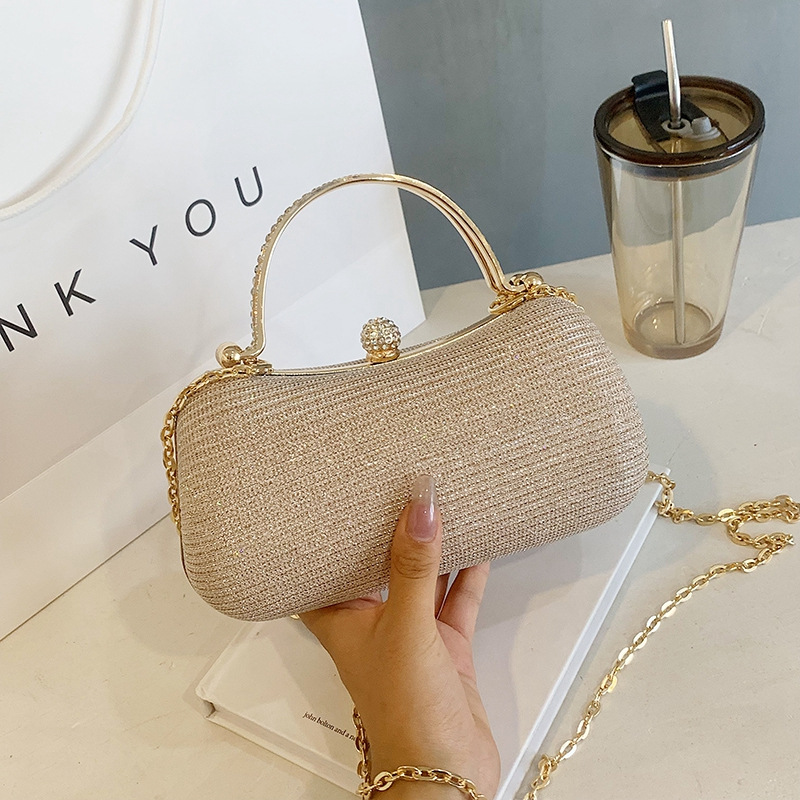 Wholesale texture exquisite simple western style small bag lock buckle shoulder chain messenger bag