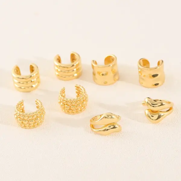 Wholesale 1 Pair Simple Style Solid Color Cool Style C Shape Copper 18K Gold Plated Gold Plated Ear Cuffs