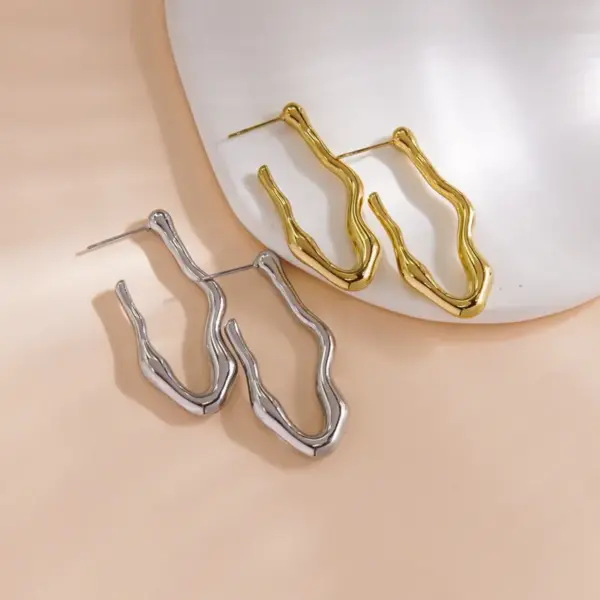 Wholesale PVD Coated 14K Gold Real Gold Plated Solid Color 304 Stainless Steel Modern Style Simple Style Waterproof Non Tarnish Ear Studs
