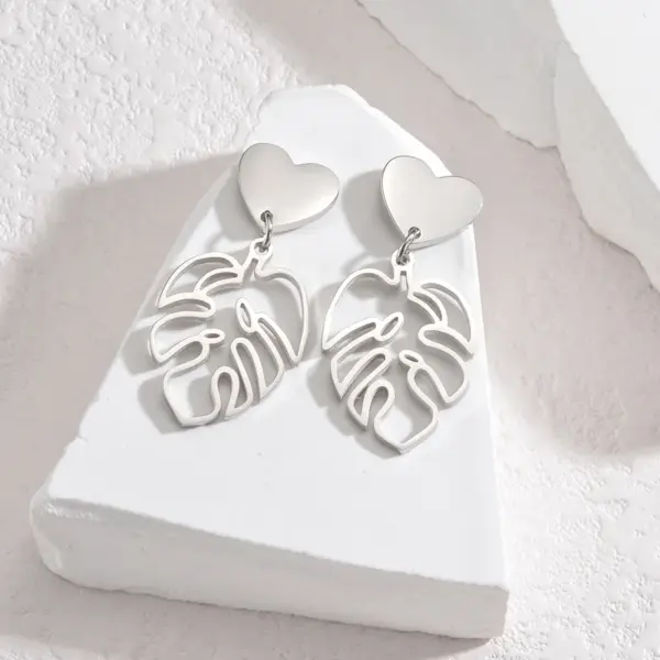 Wholesale 304 Stainless Steel Leaf PVD Coated Stone-Free 18K Real Gold Plated 18K Gold Elegant Waterproof Non Tarnish Hollow Out Gold Silver Earrings