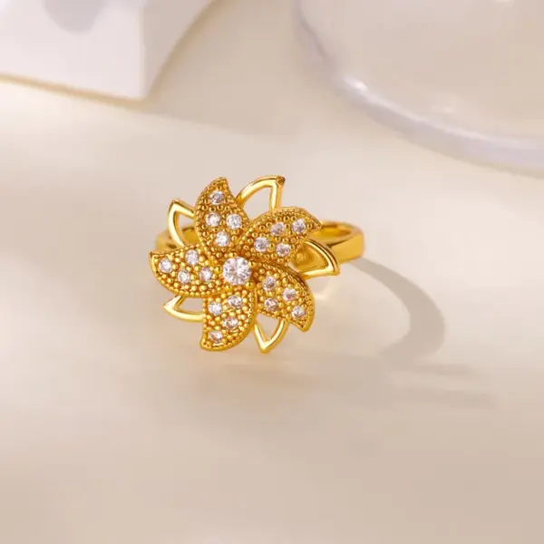 Wholesale Unique Design Rotatable Small Sunflower Ring 18K Gold Plated Stress Relief Style Birthday Festival Gift Elegant Classical Romantic Modern Sweet