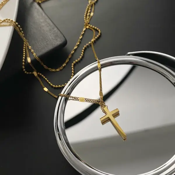 Wholesale Vacuum Plating Real Gold Plated 14K Gold Gold Plating Silver Plated Cross 304 Stainless Steel Fashion Waterproof Non Tarnish Titanium Steel Necklace