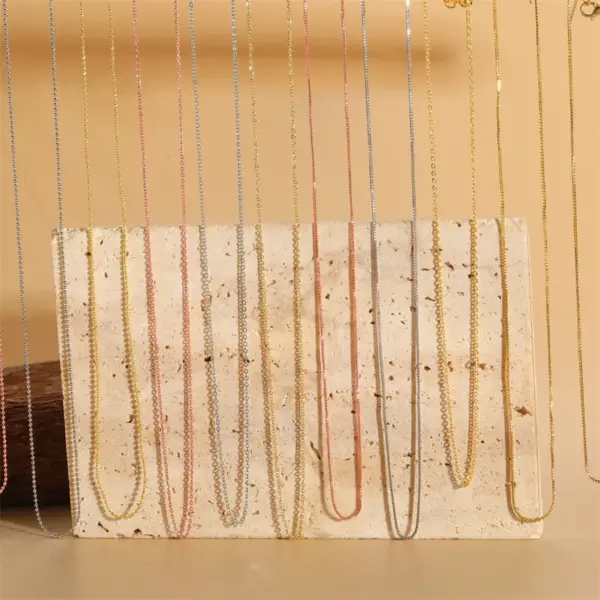 Wholesale Simple Style Classic Style Solid Color Copper 18k Gold Plated 24k Gold Plated White Gold Plated Necklace In Bulk