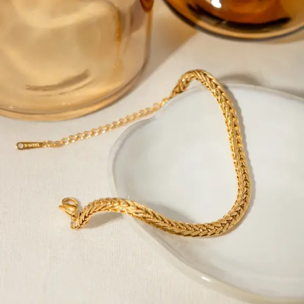 oly-78bde7fd2f308809fe200c3d1928f973 Wholesale PVD Coated Real Gold Plated 18K Gold Solid Color 304 Stainless Steel Simple Style Classic Style Waterproof Non Tarnish 304 Stainless Steel Necklace