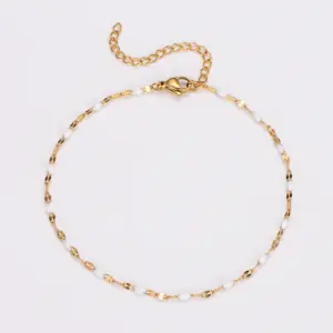 White / Lip chain