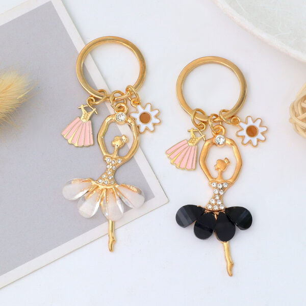 Wholesale Elegant Ballet Girl Keychain Rhinestone Dancer Ballet Dress Pendant Keyring Bag Hanging Gifts