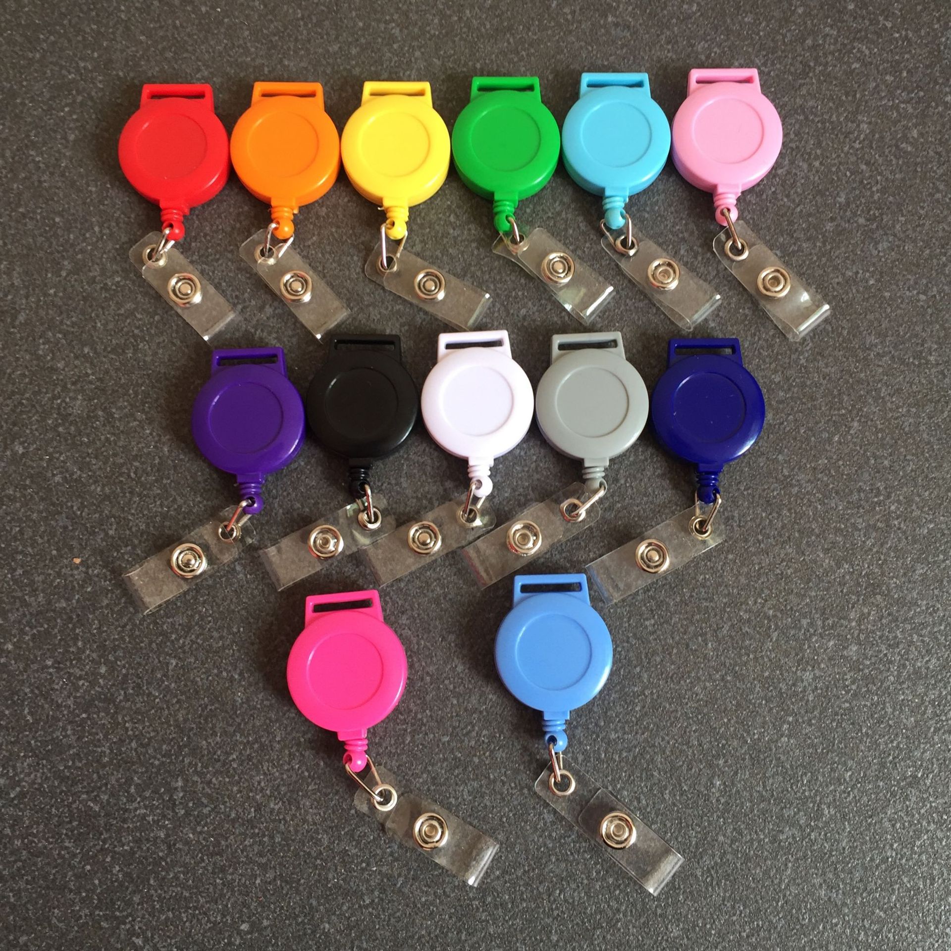 Wholesale Manufacturer's Ready-Made Anti-Lost Id Buckle, Colorful Easy-Pull Buckle, New Retractable Keychain, Id Chest Buckle, Easy-Pull