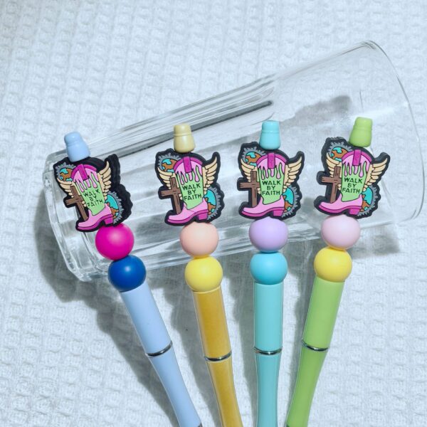 Wholesale Cross border hot sale new: color boots silicone cartoon beads beaded factory wholesale in stock