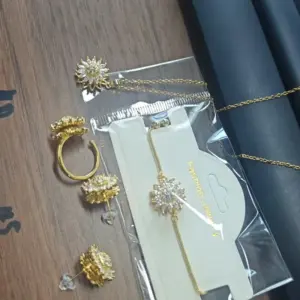 SUNFLOWER Four-Piece Universal Bracelet / Gold