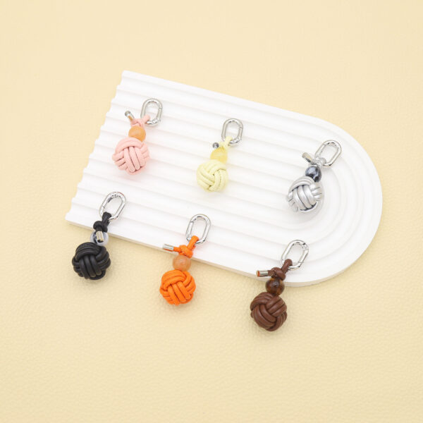 Wholesale Miu Fashion Pure Hand-woven PU Ball Keychain Pendant DIY Bag Hanging Shoes Hanging Buckle Shoes Accessories