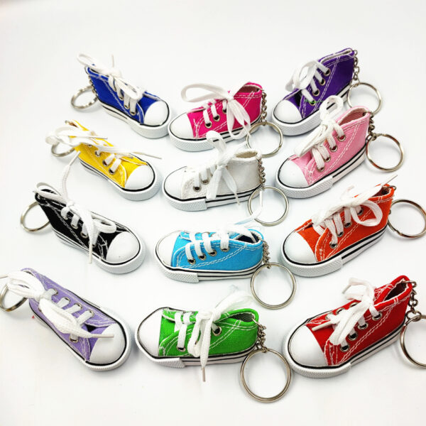 Wholesale Mini Simulation Canvas Shoes Keychain Pendant Sports Shoes Luggage Car Personalized Pendant Creative Gift