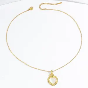 X1523 Cat's Eye Stone Heart