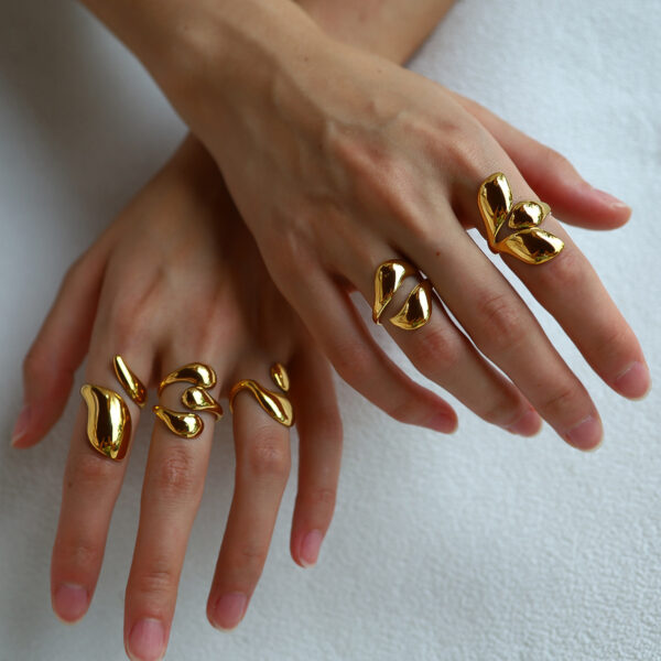 Wholesale Titanium steel ring 18K gold non-fading women's light luxury high-end European and American stainless steel lava open ring hand jewelry