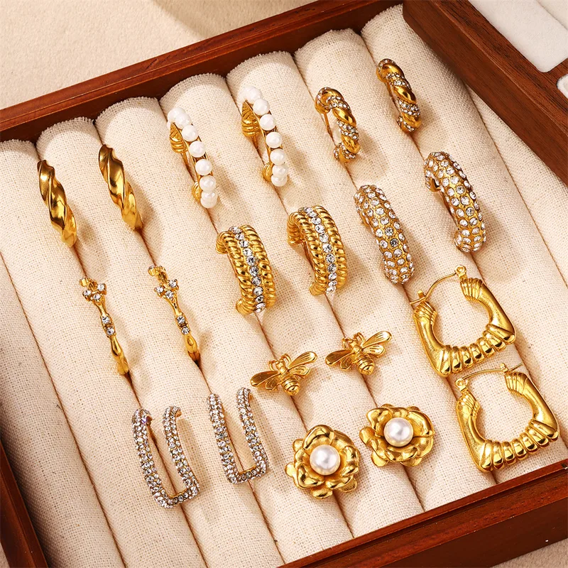 Wholesale Real Gold Plated C Shape Flower 304 Stainless Steel IG Style Simple Style Waterproof Non Tarnish Earrings Ear Studs