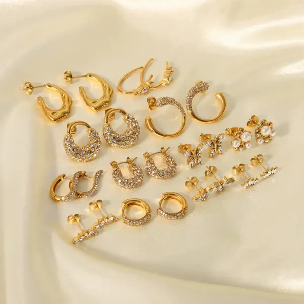 Wholesale PVD Coated 18K Gold Real Gold Plated U Shape Crown Butterfly Stainless Steel Classic Style Waterproof Non Tarnish Earrings