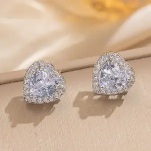 8852 Silver White Love Heart Stud Earrings