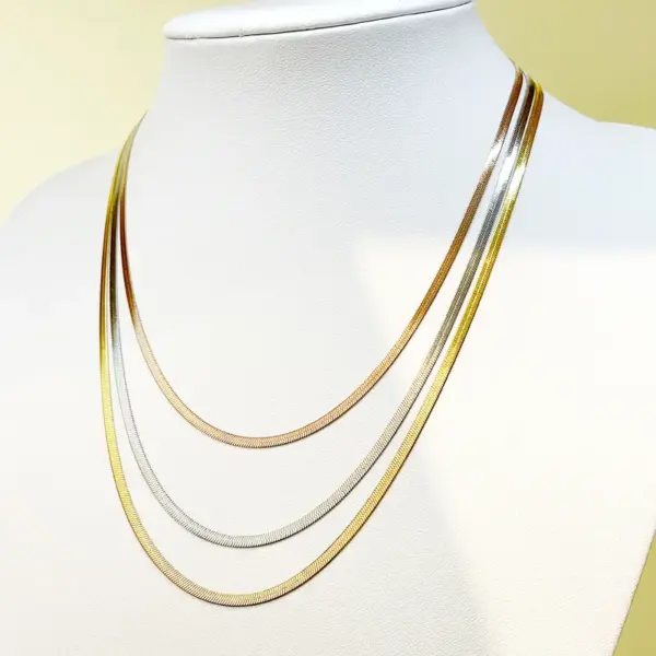 Wholesale PVD Coated Real Gold Plated 14K Gold Rose Gold Plated Solid Color 304 Stainless Steel Casual Vacation Classic Style Waterproof Non Tarnish 304 Stainless Steel Layered Necklaces