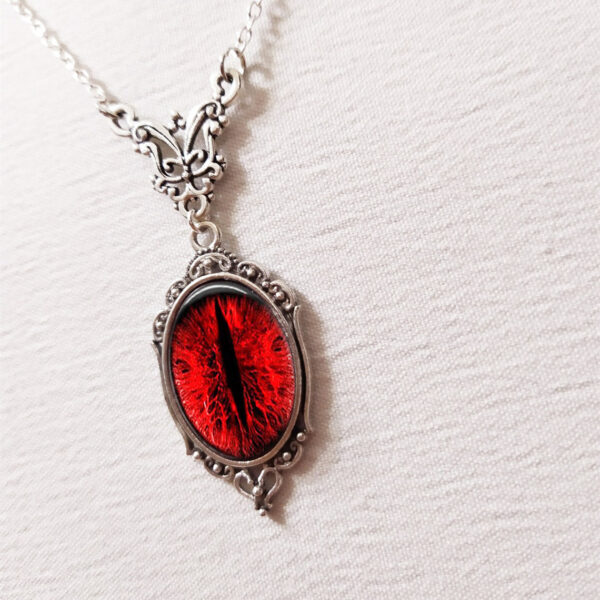 oly-7a09489f6216732c844a1a772ff00c55 Wholesale gothic blood cat's eye charm necklace vampire relief retro choke factory direct sales