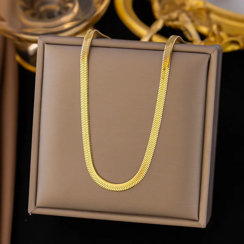 Wholesale PVD Coated Real Gold Plated 18K Gold Solid Color 304 Stainless Steel Retro Waterproof Non Tarnish 304 Stainless Steel Necklace