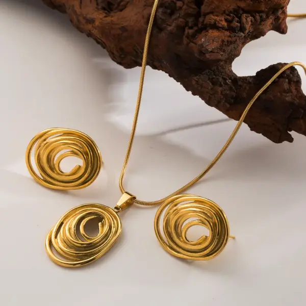 Wholesale Jewelry IG Style Simple Style Round Solid Color 304 Stainless Steel 18K Gold Plated Hollow Out Jewelry Set