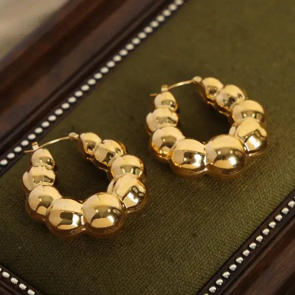 Wholesale 304 Stainless Steel Solid Color PVD Coated Stone-Free 18K Gold Plated Real Gold Plated 18K Gold Casual Simple Style Commute Waterproof Non Tarnish Patchwork Plating Gold Silver Earrings