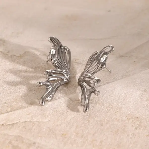 PVD Coated Real Gold Plated Butterfly 304 Stainless Steel Simple Style Classic Style Waterproof Non Tarnish Ear Studs