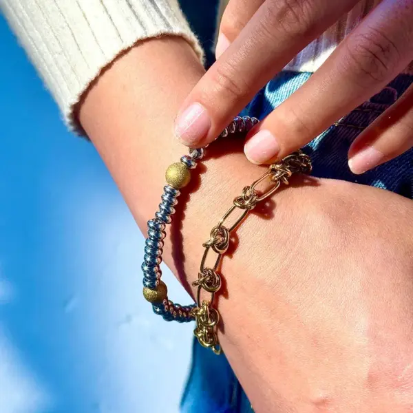 Wholesale Vacuum Electroplating (In Furnace) Plated 18K Real Gold Round Love Shape Flower 303 Stainless Steel 304 Stainless Steel Women's Suitable Bracelet