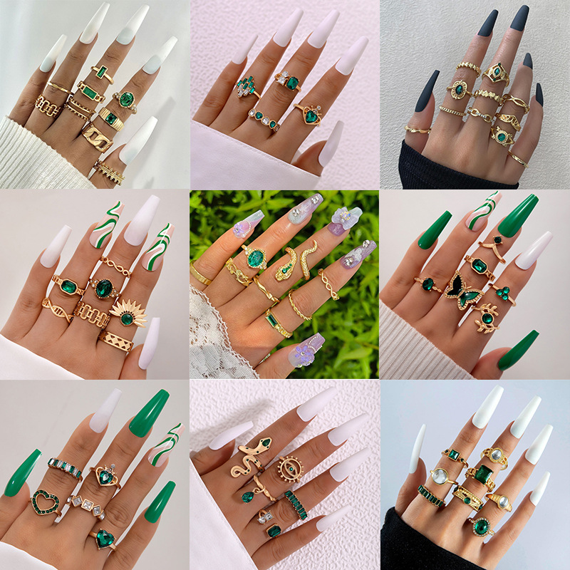 Wholesale Vintage Metal Diamond Heart Snake Ring Multi-Piece Set
