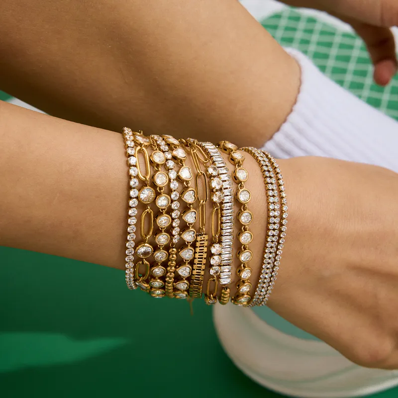 Wholesale 304 Stainless Steel Geometric PVD Coated Real Gold Plated Basic Modern Style Waterproof Non Tarnish Paperclip Chain Tennis Chain Bracelets Necklace