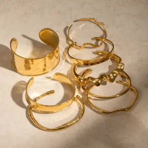 304 Stainless Steel Solid Color PVD Coated 18K Real Gold Plated Real Gold Plated Vacation Simple Style IG Style Waterproof Non Tarnish Asymmetrical Gold Cu Bracelets Wide Bracelet Bangle