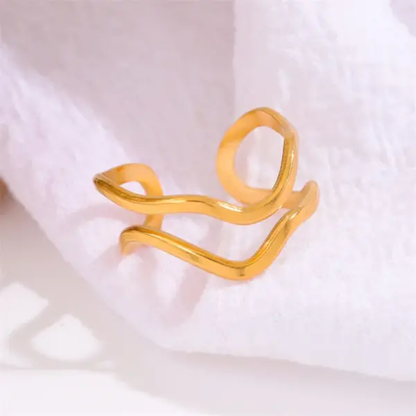 Wholesale Vacuum Plating 18K Gold Plated 18K Gold Cross Round 201 Stainless Steel Simple Style Roman Style Open Rings