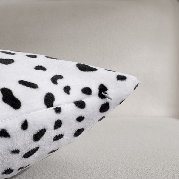 Wholesale Plush double-sided black and white spots pillow cushion cover