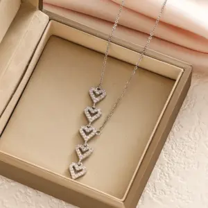 6276 Silver Tassel Heart