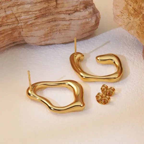 1 Pair Simple Style Classic Style Artistic Asymmetrical Irregular Hollow Out 304 Stainless Steel Imitation Gold Electroplating Ear Studs