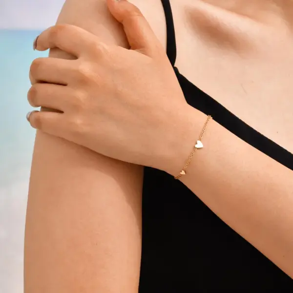 Wholesale PVD Coated Real Gold Plated 18K Gold Heart Shape 201 Stainless Steel IG Style Waterproof Non Tarnish 201 Stainless Steel Lobster Trigger Clasp Closure Chain Bracelet Necklace