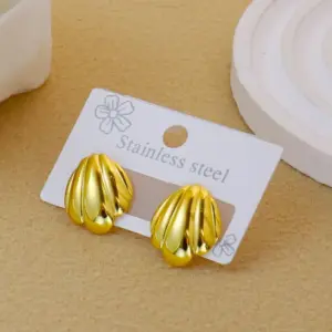 Gold / Average Size / Style 66