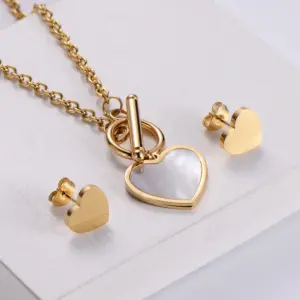 Wholesale PVD Coated 18K Gold Plated Heart 304 Stainless Steel Fashion Waterproof Non Tarnish 304 Stainless Steel Earrings Necklace