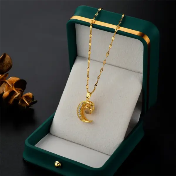 Ion Plating (IP) Real Gold Plated Moon Stainless Steel Retro Waterproof Non Tarnish Titanium Steel Pendant Necklace