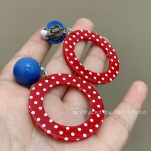 Blue head red wave point ear clip