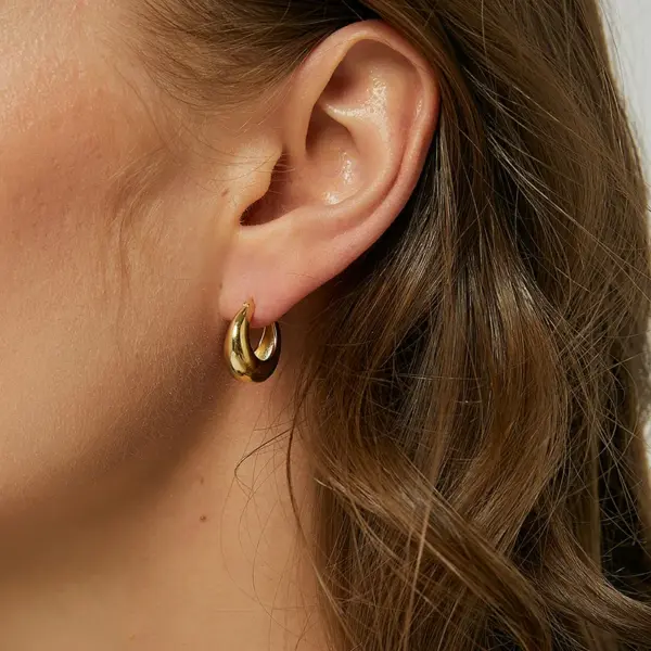 Wholesale 1 Pair Simple Style Classic Style Commute Geometric Plating Copper 18k Gold Plated Rose Gold Plated Silver Plated Earrings