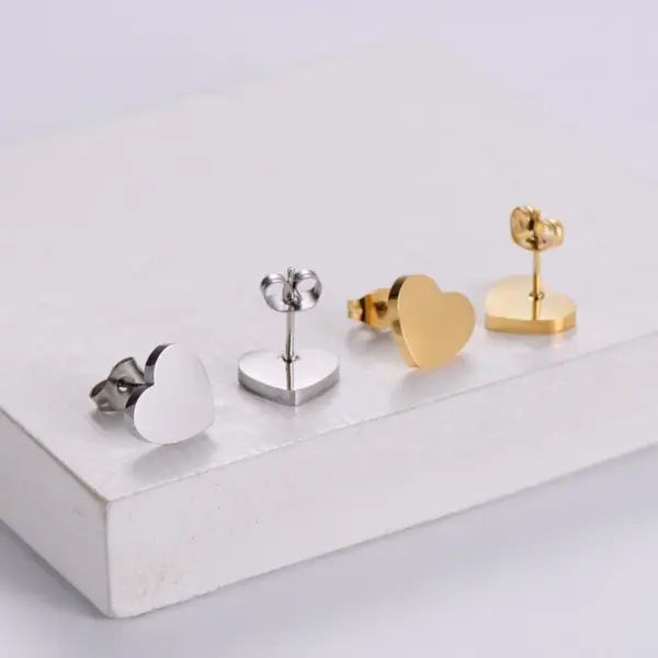 Wholesale PVD Coated 18K Gold Plated Heart 304 Stainless Steel Fashion Waterproof Non Tarnish 304 Stainless Steel Earrings Necklace
