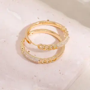 5777301