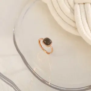 Z0135 Sugar Cube - Gray / Adjustable Opening