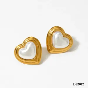 Gold Love Heart Earrings D2902