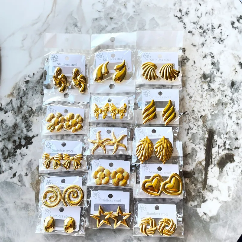 Wholesale Luxurious Irregular Stainless Steel Earrings Hammered Pattern Non-Fading Fashionable Studs Geometric Design Women's Jewelry